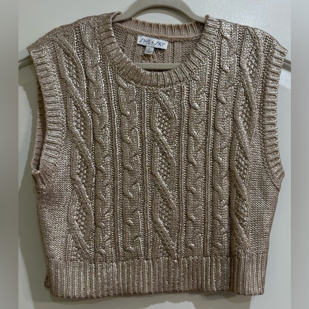 She + Sky Women's Cable Knit Sweater Vest - Metallic Gold Size L